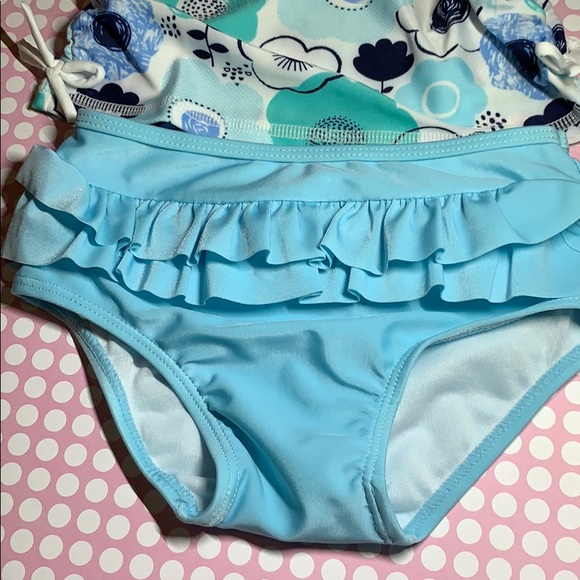 First Impressions Rash Guard Set - Picture 2 of 5